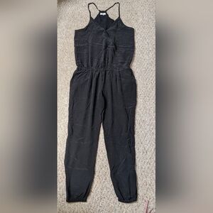 Versatile Black Cargo Jumpsuit with Elastic Waistband